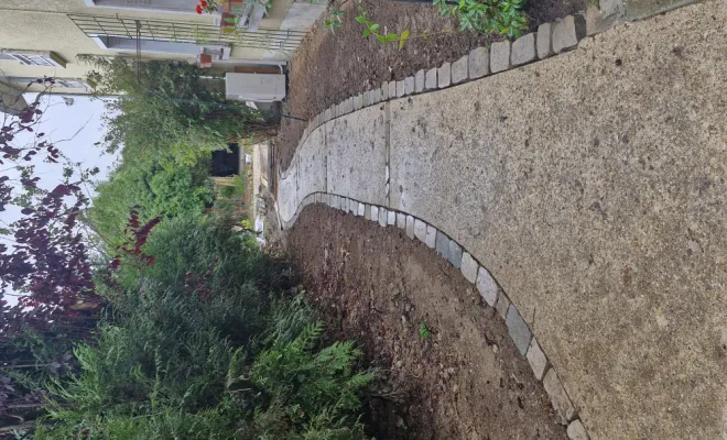 Création d'une passerelle en béton lavé avec des pavés de Paris , Soissons, SANTOS Rénovation