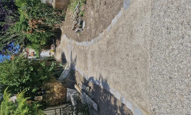 Création d'une passerelle en béton lavé avec des pavés de Paris , Soissons, SANTOS Rénovation