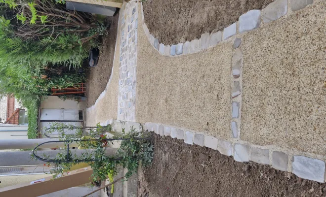 Création d'une passerelle en béton lavé avec des pavés de Paris , Soissons, SANTOS Rénovation